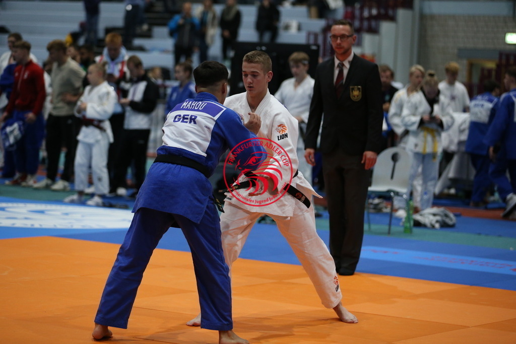 AT3Y2314 | Fotos vom Adler Cup - Pictures from Adler Cup

Hier findet Ihr alle Eindrücke und großen Momente der Adler Cup Wochenenden. Here you will find all impressions and great moments of the Adler Cup weekends. - Realisiert mit Pictrs.com