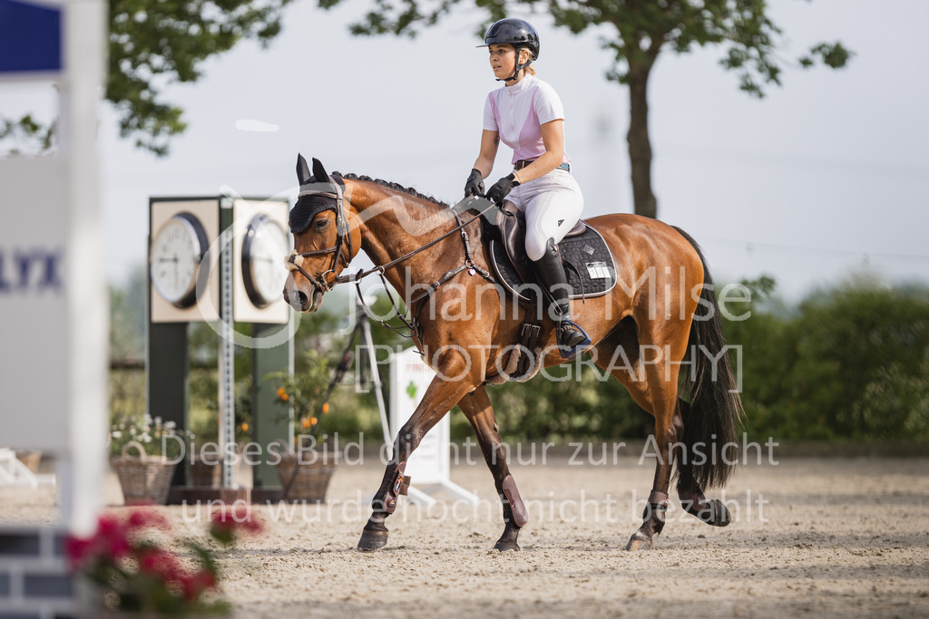 230616_Lemwerder_SprPf-Ageschl-811 | Deine schönsten Turniermomente als professionelle Fotos! Entdecke hochwertige Pferdesport-Fotografie im Online-Shop. Jetzt Fotos finden & bestellen!