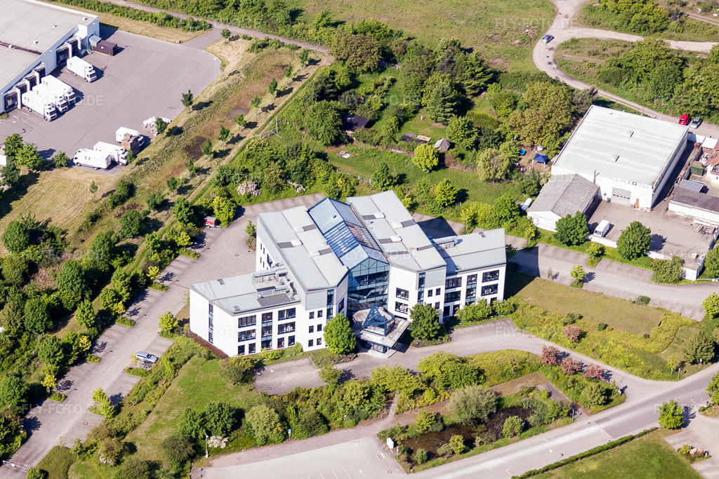 Luftbild: Bürogebäude des Verwaltungs- und Geschäftshauses von Inter-Union Technohandel GmbH in der Pfalz im Ortsteil Queichheim in Landau im Bundesland Rheinland-Pfalz in Deutschland. Foto: IMG_27338.jpg vom 23.05.2010 durch Werner Riehm/FLY-FOTO.de