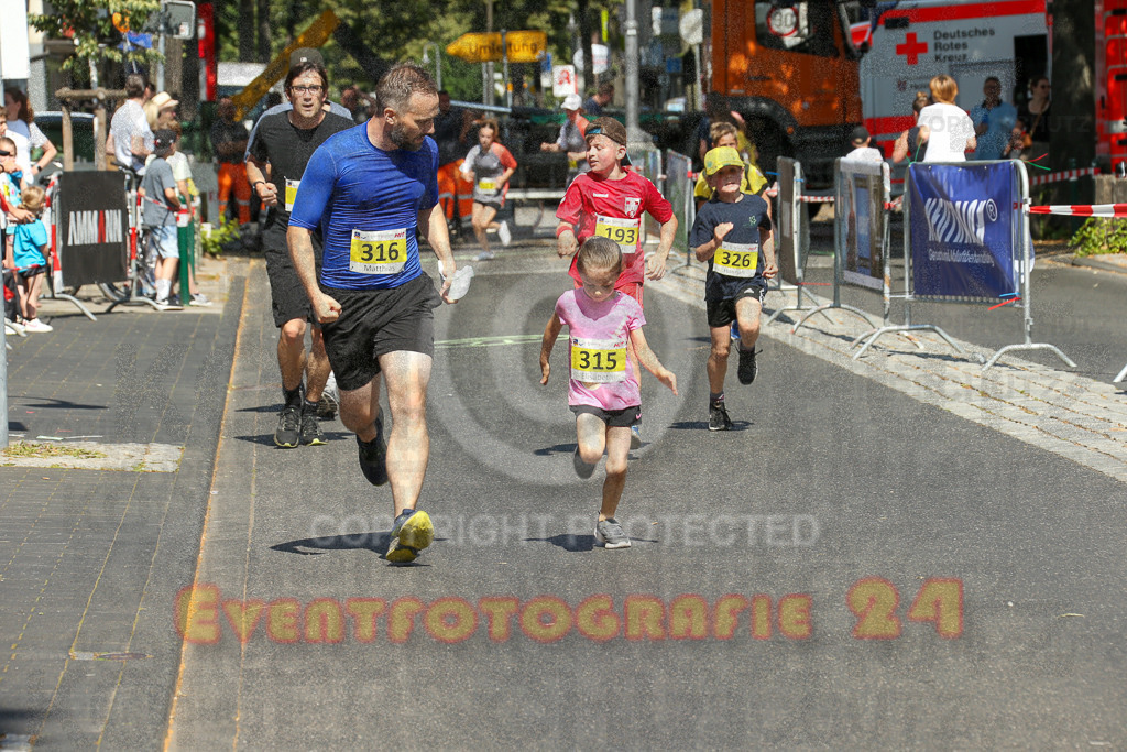 250621_1046_EX1_2506 | Sportfotografie im Rhein-Sieg Kreis, Köln, Bonn, NRW, Rheinland Pfalz, Hessen, etc. Unser Tätigkeitsfeld umfasst den Laufsport vom Volkslauf über den Marathon, Duathlon, Triathon bis zum Ultralauf wie Kölnpfad Ultra oder Schindertrail.