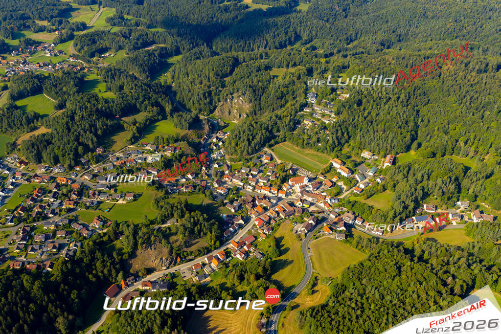 Das Luftbild zeigt :  Obertrubach - Die Luftaufnahme wurde 2024 vom UL-Flugzeug aus erstellt ( keine Drohne ) - Hochauflösende Luftaufnahme - Für grossformatige Ausdrucke geeignet. Die Geschenkidee !Mit Lizenz und Bildrechte bestellbar