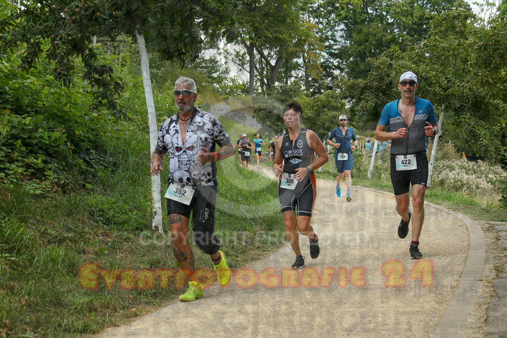 250824_1352_EX1_4084 | Sportfotografie im Rhein-Sieg Kreis, Köln, Bonn, NRW, Rheinland Pfalz, Hessen, etc. Unser Tätigkeitsfeld umfasst den Laufsport vom Volkslauf über den Marathon, Duathlon, Triathon bis zum Ultralauf wie Kölnpfad Ultra oder Schindertrail.