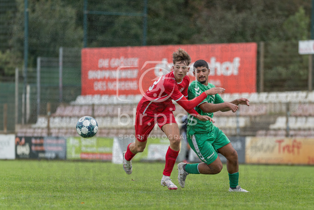 blr.pics_FC Oberneuland - JFV Bremen II | Professionelle Fußball- und Sportfotografie. Spielbilder online ansehen und kaufen – Einzelbilder oder komplette Galerien in hoher Qualität.