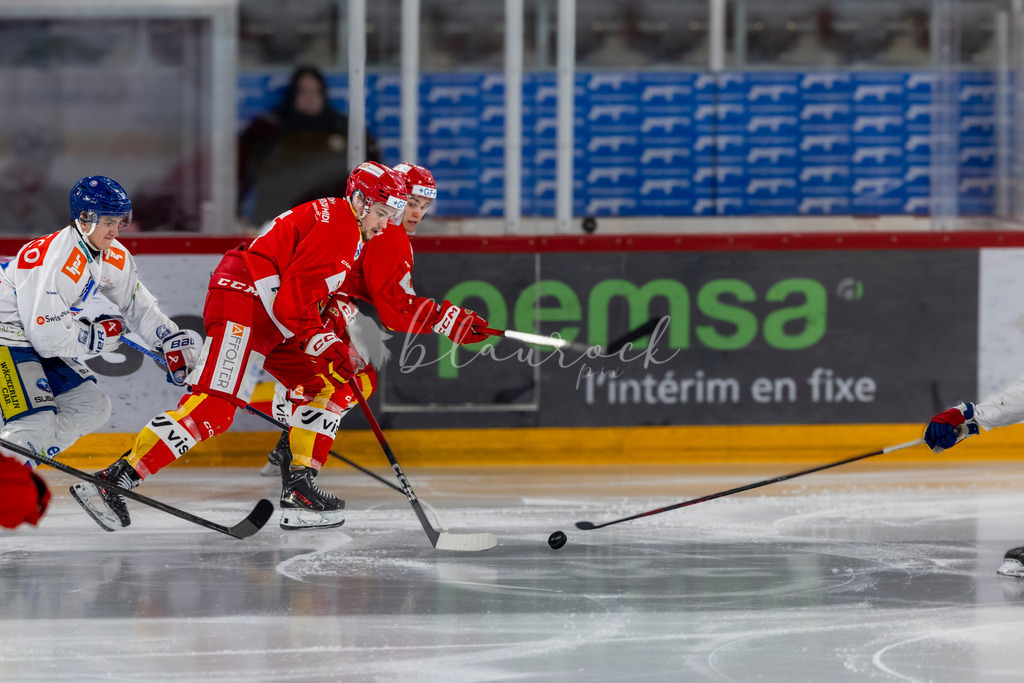 EHCB vs GCK 20260104-8880 | Sportbilder, Sportfotograf, Hochzeits- und Eventfotografin, Flugshows, Portraits und Tiershooting, Aviation, Downhill, Nationalleague, Swissleague, International