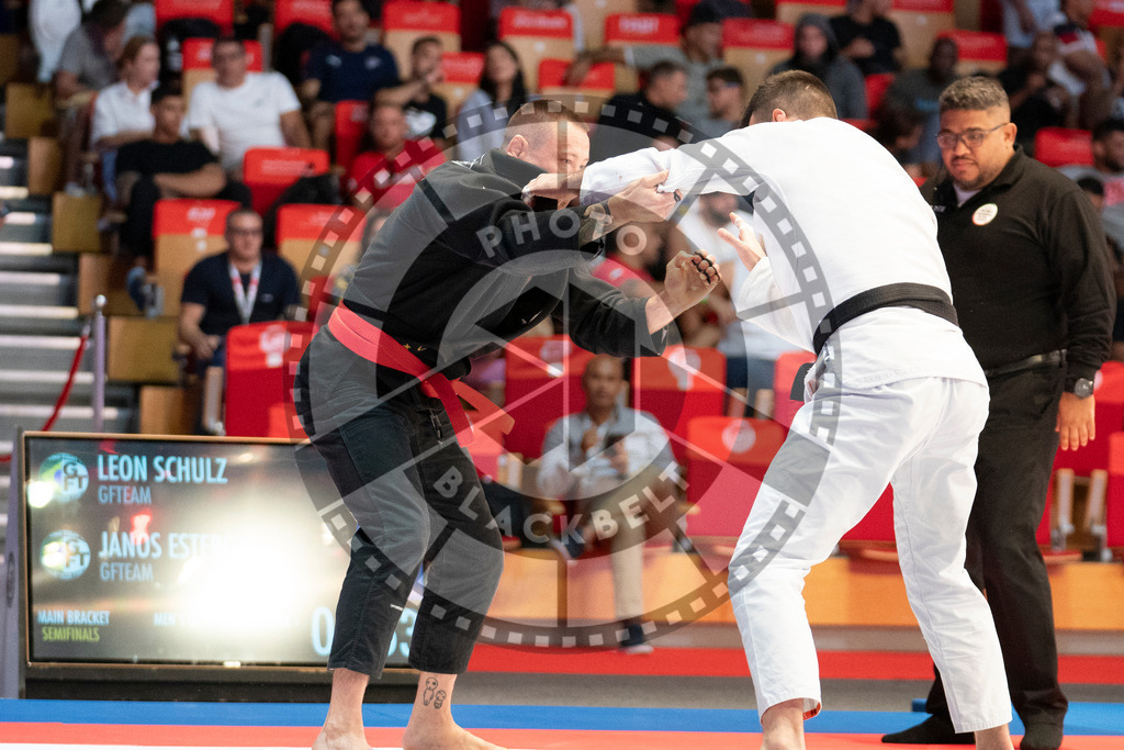 20231107PBB4841 | Fighters compete during the AJP World Master Championship in the Mubadala Arena in Abu Dhabi, Arab United Emirates, on November 7, 2023.