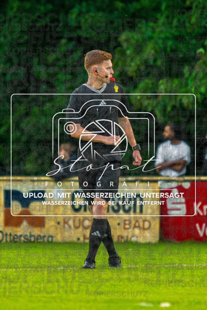 Landesliga Herren LG - TSV Ottersberg vs. TV Jahn Schneverdingen | Timon Beyer (Schiedsrichter); Landesliga Herren LG - TSV Ottersberg vs. TV Jahn Schneverdingen am 29.05.26 in Wümmestadion, Ottersberg - Realisiert mit Pictrs.com