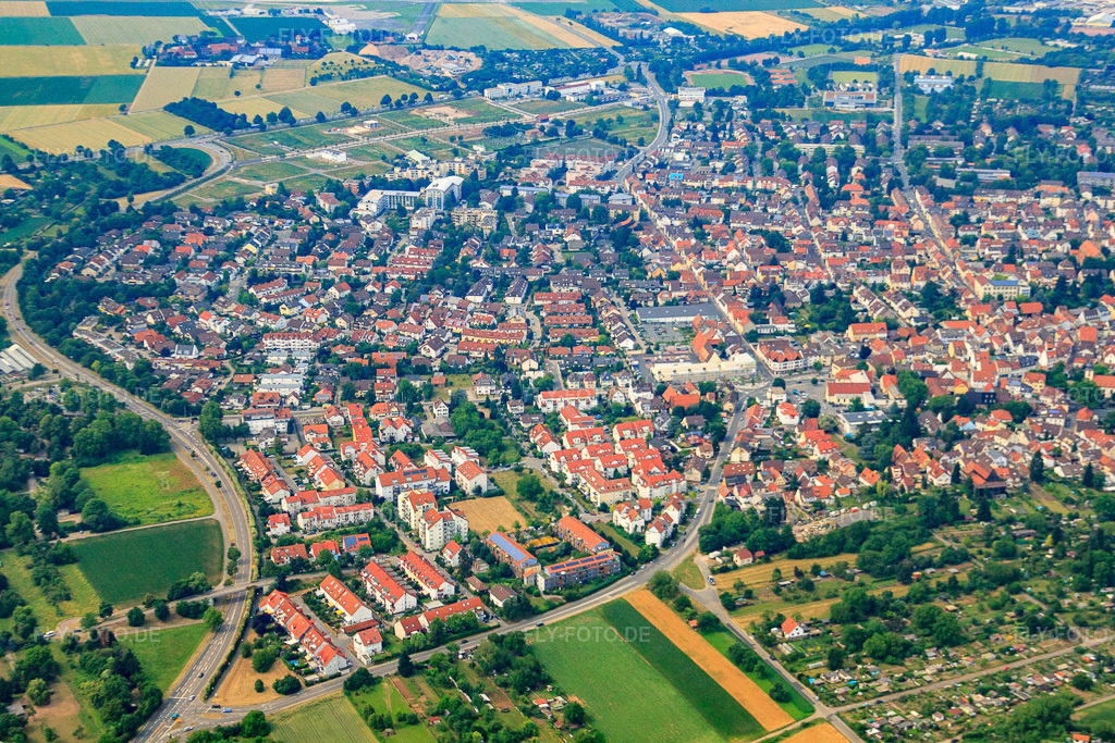 Luftbild: Ortsansicht aus Süden im Ortsteil Kirchheim in Heidelberg im Bundesland Baden-Württemberg in Deutschland. Foto: IMG_29891.jpg vom 02.07.2010 durch Werner Riehm/FLY-FOTO.de