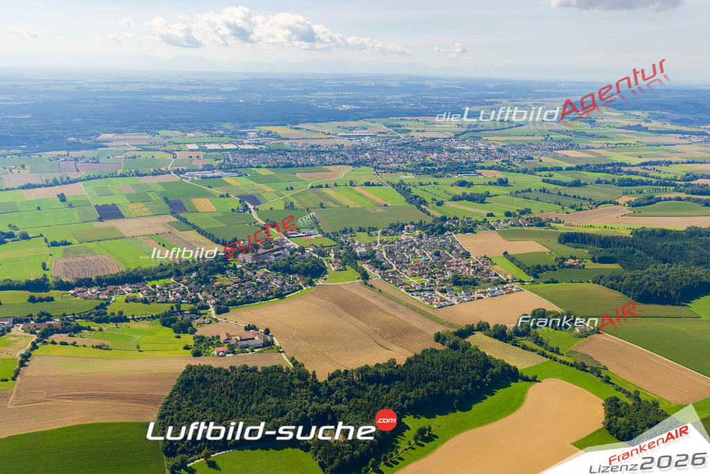 Luftaufnahme von  Zangberg - Die Luftaufnahme wurde 2025 vom UL-Flugzeug heraus erstellt ( keine Drohne ) - Hochauflösende Luftaufnahme - für professionelle Ausdrucke geeignet. Die Geschenkidee !Mit Lizenz und Bildrechte bestellbar
