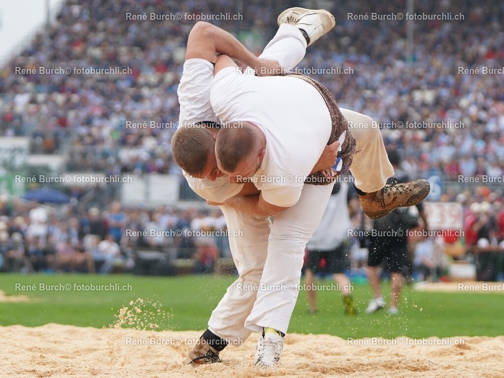 53 | René Burch leidenschaftlicher Fotograf aus Kerns in Obwalden.  Hier finden sie Sport, Landschaft und Natur Fotografie.
 - Realisiert mit Pictrs.com