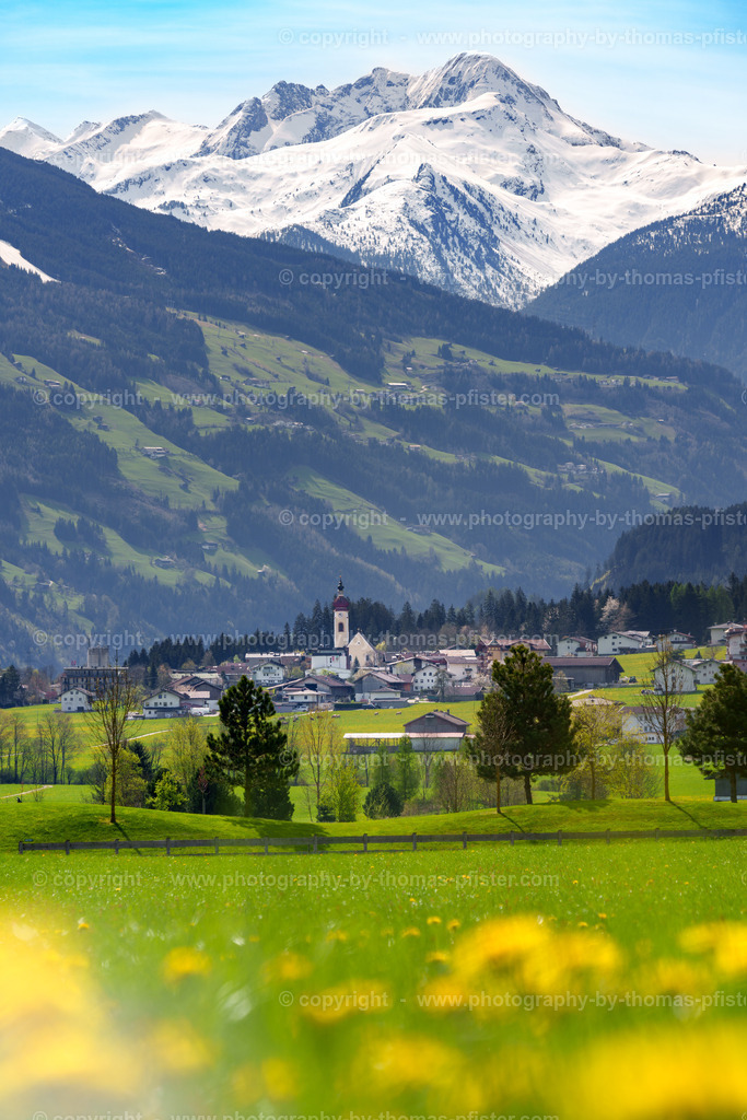 Blick nach Ried im Frühling copyright  Thomas Pfister-1 | PHOTOGRAPHY BY THOMAS PFISTER