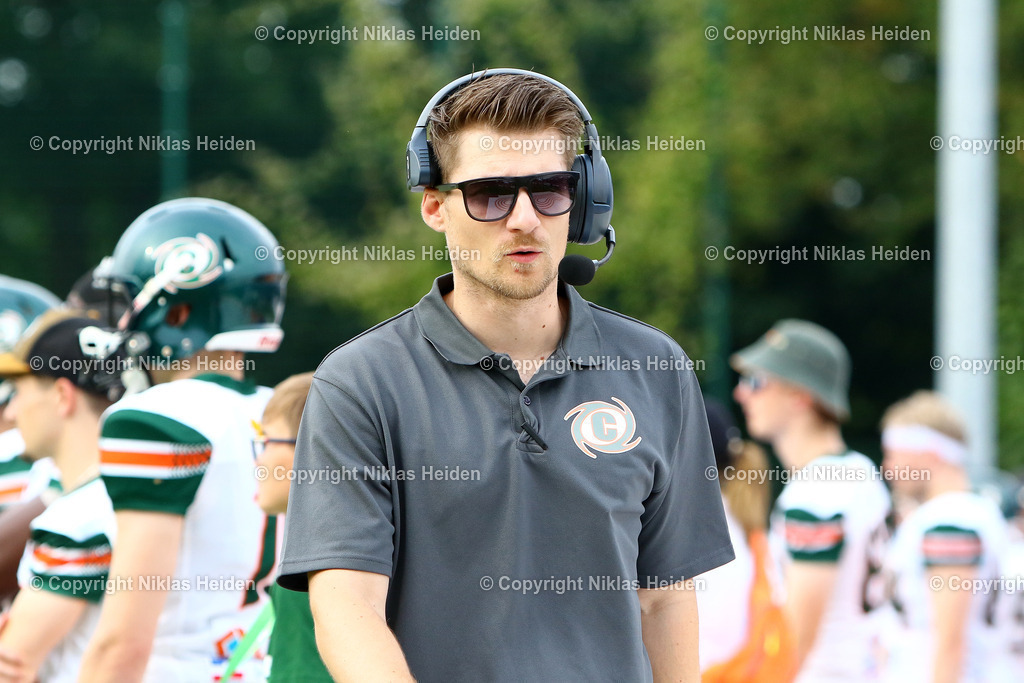 NH_KielBalticHurricanes_PaderbornDolphins_GFL_07092024 | Timo Zorn (Headcoach, Kiel Baltic Hurricanes)Football I Herren I Erima German Football League I Saison 2024 I 12. Spieltag I Kiel Baltic Hurruicanes - Paderborn Dolphins I 07.09.2024 I Kilia-Sportplätze