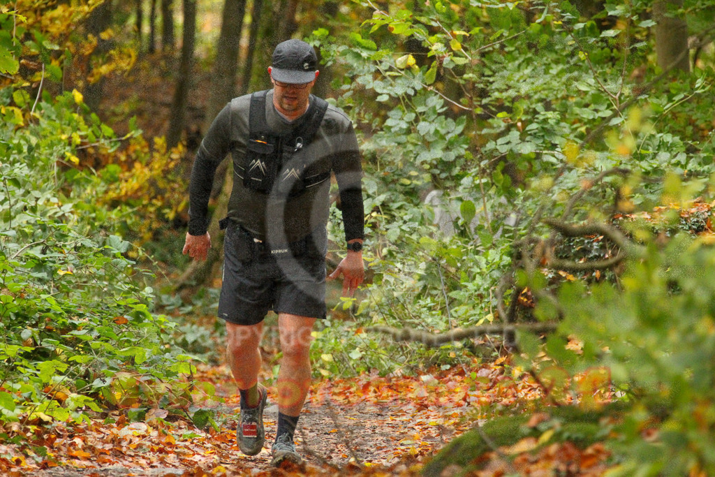 251026_1408_EV4_7079 | Sportfotografie im Rhein-Sieg Kreis, Köln, Bonn, NRW, Rheinland Pfalz, Hessen, etc. Unser Tätigkeitsfeld umfasst den Laufsport vom Volkslauf über den Marathon, Duathlon, Triathon bis zum Ultralauf wie Kölnpfad Ultra oder Schindertrail.