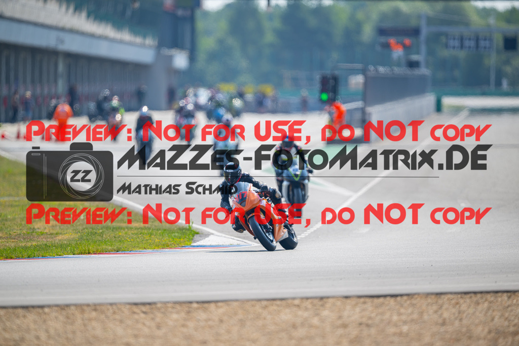 MaZZes-Fotomatrix-20260805-528983 | R1