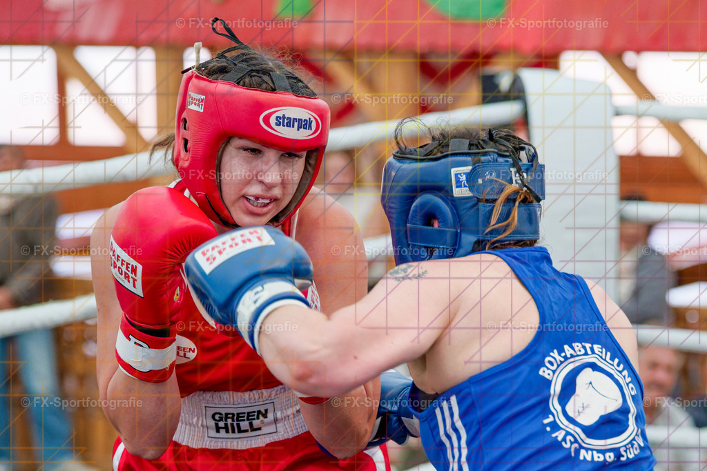 Boxkampf Frauen 32 | Sportfotos und Eventgalerien von FX-Sportfotografie: Fußball, Basketball, Futsal, American Football und weitere Sportarten ansehen und direkt bestellen. - Realisiert mit Pictrs.com