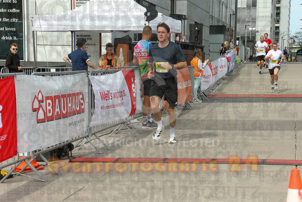 250920_1322_EX1_4174 | Sportfotografie im Rhein-Sieg Kreis, Köln, Bonn, NRW, Rheinland Pfalz, Hessen, etc. Unser Tätigkeitsfeld umfasst den Laufsport vom Volkslauf über den Marathon, Duathlon, Triathon bis zum Ultralauf wie Kölnpfad Ultra oder Schindertrail.