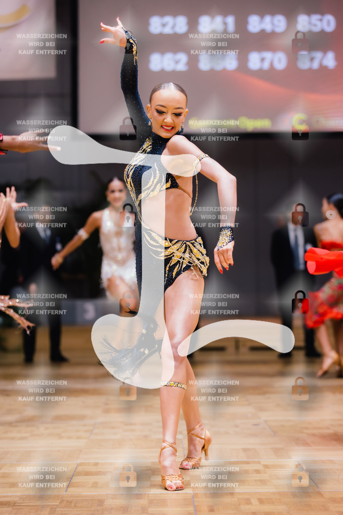 GOC 2025 - WDSF Solo Junior II Latin Female - 2025-08-21-7790 | Webshop for digital downloads and prints of dance sport, event & show photographer Julian Link - Realisiert mit Pictrs.com