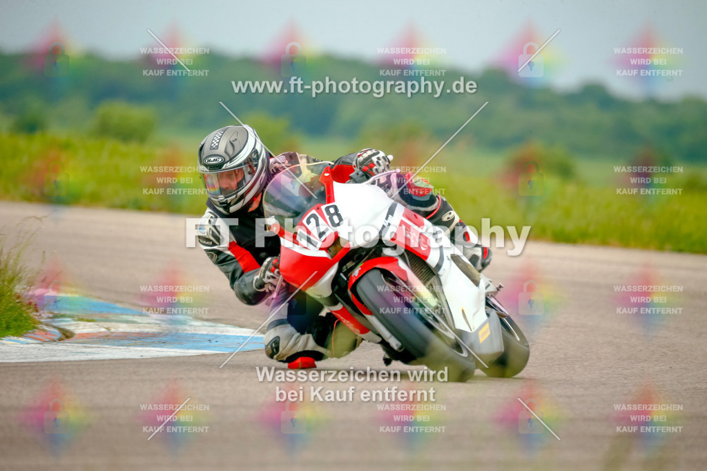 _MOT2211 | Hier findet Ihr Bilder von Touristenfahrten auf der Nürburgring Nordschleife oder von anderen Veranstaltungen die ich besucht habe. Viel Spass beim Durch Schauen 