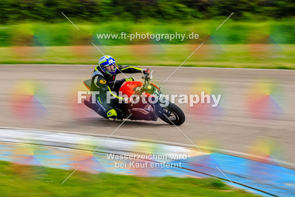 MotoTeam-9384 | Hier findet Ihr Bilder von Touristenfahrten auf der Nürburgring Nordschleife oder von anderen Veranstaltungen die ich besucht habe. Viel Spass beim Durch Schauen 