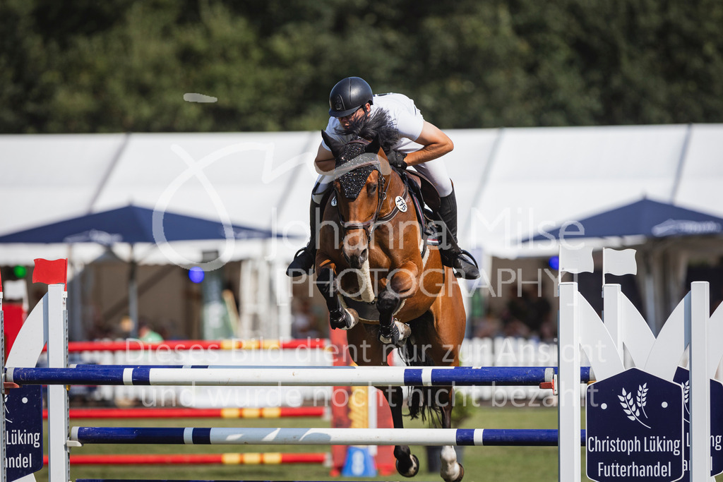 240720_LC_M2-Spr-434 | Deine schönsten Turniermomente als professionelle Fotos! Entdecke hochwertige Pferdesport-Fotografie im Online-Shop. Jetzt Fotos finden & bestellen!