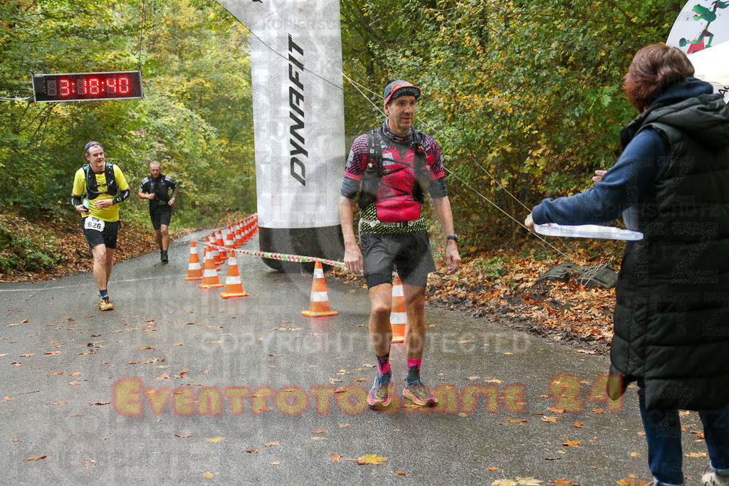 241027_1018_EX1_3765 | Sportfotografie im Rhein-Sieg Kreis, Köln, Bonn, NRW, Rheinland Pfalz, Hessen, etc. Unser Tätigkeitsfeld umfasst den Laufsport vom Volkslauf über den Marathon, Duathlon, Triathon bis zum Ultralauf wie Kölnpfad Ultra oder Schindertrail.