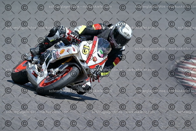 25bt04-1061 | markuskiefer.com - Realisiert mit Pictrs.com