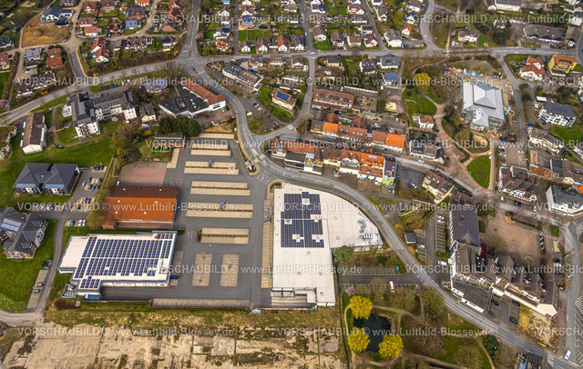 Wickede240307943 | Luftbild, City mit Einkaufszentrum, Aldi und Edeka Supermarkt, Christian-Liebrecht-Straße, Bürgerhaus Wickede Festhalle Baustelle mit Renovierung und Modernisierung, Rathaus Gemeinde Wickede Kommunalverwaltung, Wickede/Ruhr, Nordrhein-Westfalen, Deutschland