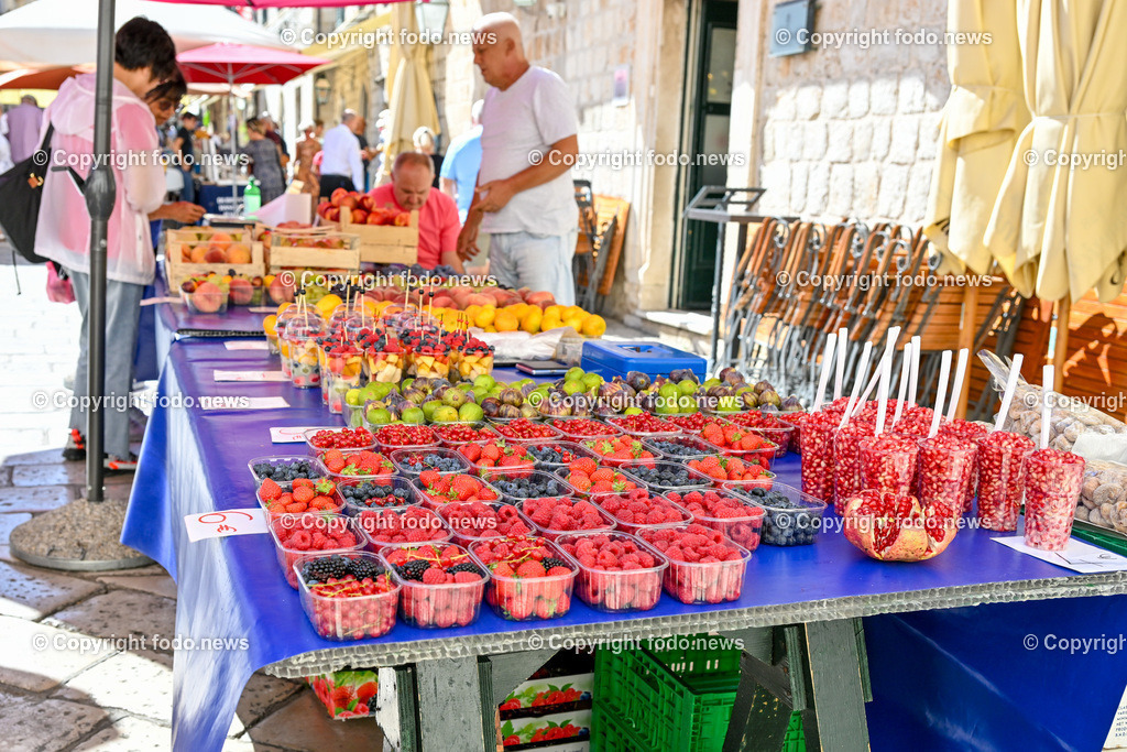Kroatien_ Dubrovnik_ 11.10.2023-199 | 11.10.2023, Kroatien, HRV, Dubrovnik im Bild Gastronomie, Tourismus, Touristen, Sehenswuerdigkeiten, Stadtansichten



eine Stadt im suedlichen Kroatien an der Adriakueste in der Gespannschaft Dubrovnik-Nereveta. Die Altstadt wurde im Jahr 1979 von der UNESCO in die Liste des Weltkulturerbes aufgenommen.