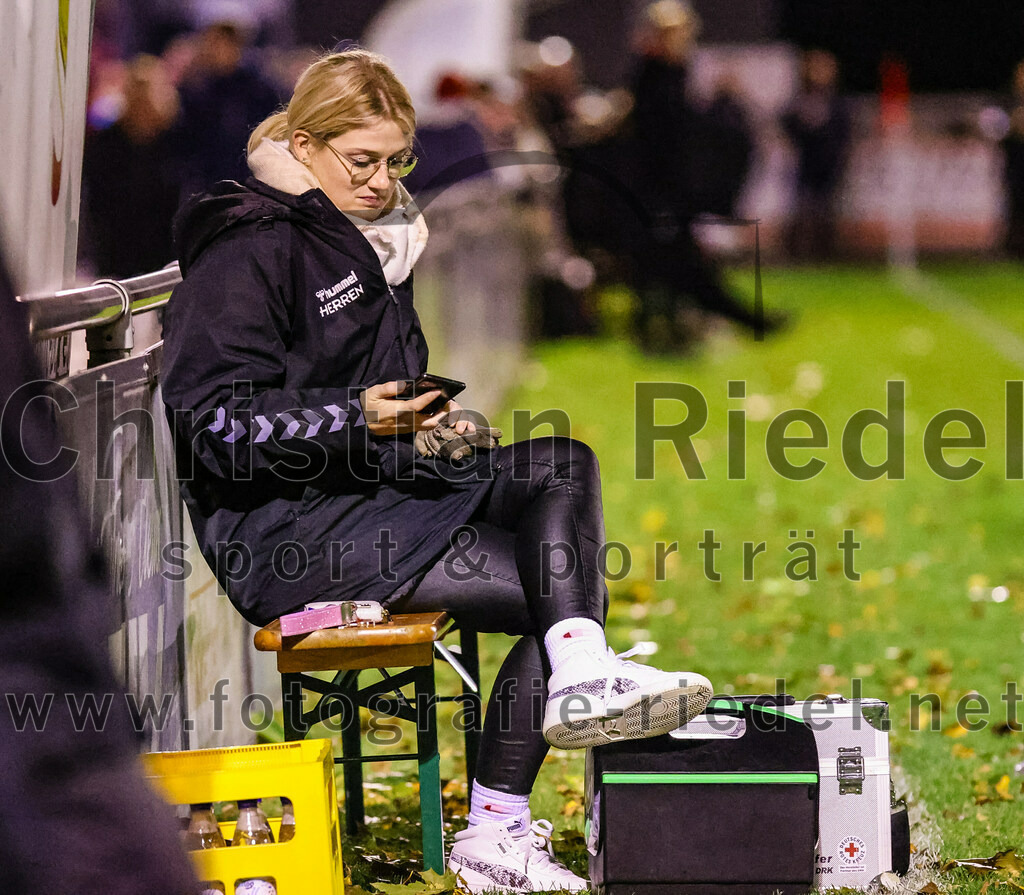 2023-10-27_076_VfB_Hallbergmoos_gegen_FC_Schwaig | Hallbergmoos, Deutschland, 27.10.2023:
Fußball, Landesliga Südost 2023 / 2024, 18. Spieltag, VfB Hallbergmoos gegen FC Schwaig, Endergebnis: 2:3

Foto: Christian Riedel / fotografie-riedel.net