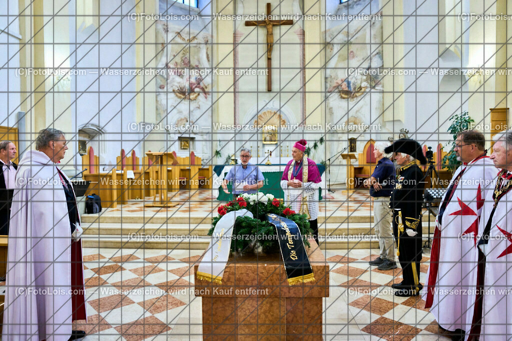 ALP3785_Jeanne de Ferrette_Kranzniederlegung_Templer Orden | (C)FotoLois.com, Alois Spandl, 700stes Hochzeitsjubiläum - Albrecht II. mit Johanna von Pfirt in Thann (FR) im März 2024. Empfang des Organistionskommitees aus der Region Ferrette (Pfirt)/Thann aus dem Elsass mit Empfang durch die Stadtgemeinde und Bezirkshauptmannschaft Scheibbs im Schloss Scheibbs und anschließender Kranzniederlegung in der Kartausenkirche über der Krypta des Gründerehepaares durch Mitglieder des Templer Ordens im Beisein von Mitgliedern der Goldhaubengruppen, Fr 22. September 2023.