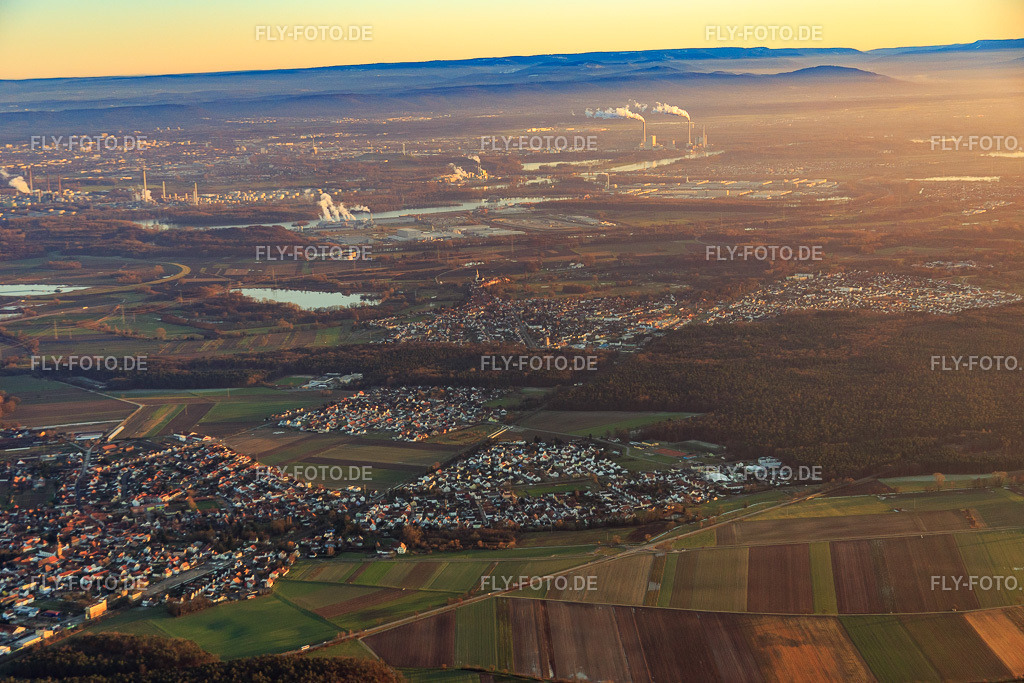 Stadtübersicht im Winter aus Nordwesten | Luftbild: Stadtübersicht im Winter aus Nordwesten in Rheinzabern im Bundesland Rheinland-Pfalz in Deutschland. Foto: IMG_076608.jpg vom 05.01.2015 durch Werner Riehm/FLY-FOTO.de - Realisiert mit Pictrs.com