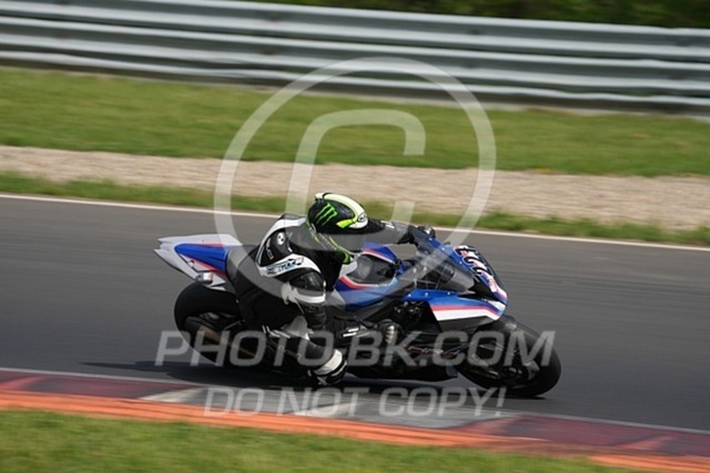 2024_05_25_PBK_23615 | Sportfotografie; SlowMotion; Video; Rennstrecke; Hafeneger; Speer; Racing; RSE; BMW; CBO; Trackday; Motorsportarena; Hockenheimring; Brno; Most; Barcelona; Valencia