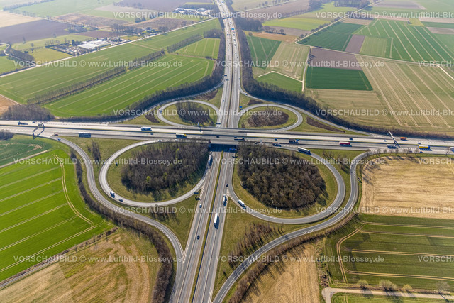 Werl220301128 | Luftbild, Autobahnkreuz Werl der Autobahn A44 und Autobahn A445, Werl, Soester Börde, Nordrhein-Westfalen, Deutschland