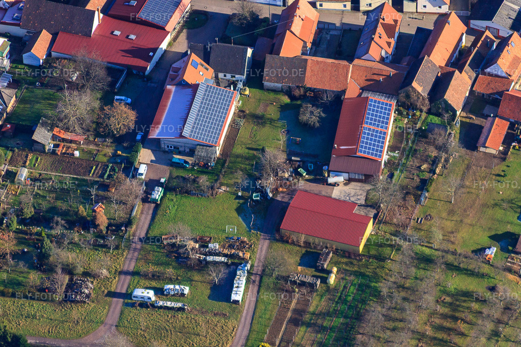 Luftbild: Weinhof Scheu, Weingut Oerther und Gästehaus Frieda im Ortsteil Schweigen in Schweigen-Rechtenbach im Bundesland Rheinland-Pfalz in Deutschland. Foto: IMG_48384.jpg vom 11.12.2011 durch Werner Riehm/FLY-FOTO.deAuflösung des Originals: 4236 x 2824 px