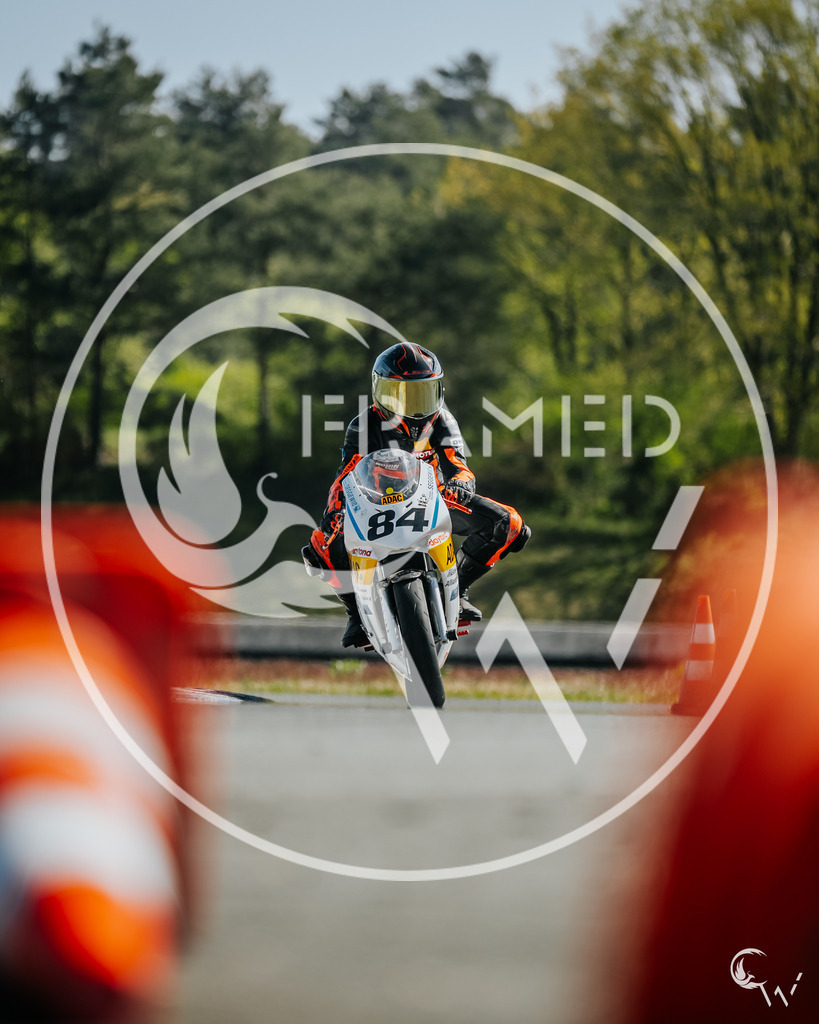 84-8 | cw-framed