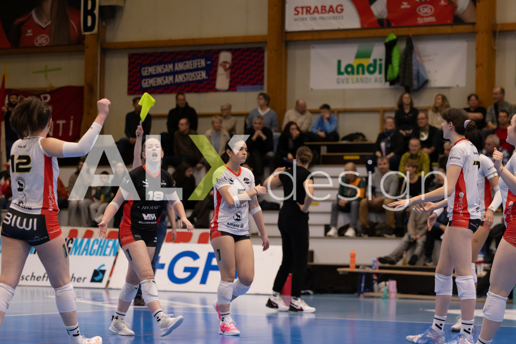 Volleyball I Frauen I Saison 2025-2026 I Volleyball NLA | Women I 1/4 Finals I VC Kanti Schaffhausen - BIWI Volleyball Franches-Montagnes I 21.02.2026 | Hochwertige Sportfotos kaufen & lizenzieren für Medien, Vereine, Agenturen & Sportler:innen. Entdecke professionelle Sportfotografie im Bildshop von Alexander Franzen. - Realisiert mit Pictrs.com