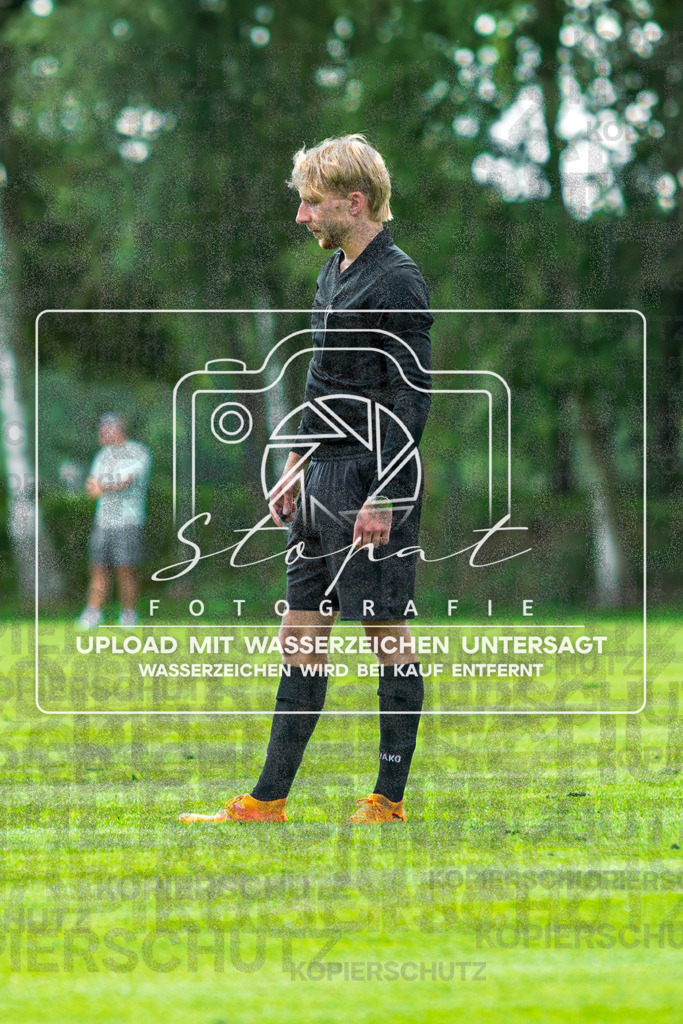 Kreisliga Frauen OHZ/VER - TSV St. Neu Jürgen vs. SG Fulde | Tjalf Erichs (Schiedsrichter); Kreisliga Frauen OHZ/VER - TSV St. Neu Jürgen vs. SG Fulde am 12.09.26 in Sportplatz Eiche, Worpswede - Realisiert mit Pictrs.com