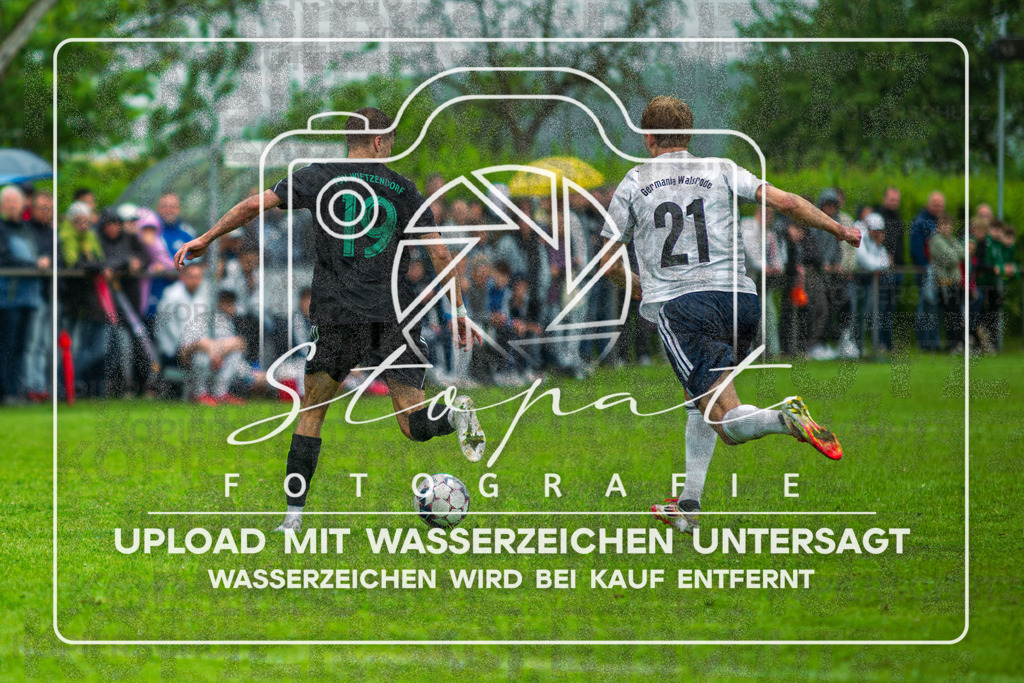 Final Kreispokal HK - Germania Walsrode vs. TSV Wietzendorf | Lennart Schulz (TSV Wietzendorf #19), Oskar Maxim Lenz (Germania Walsrode #21); Finale Kreispokal HK - Germania Walsrode vs. TSV Wietzendorf am 07.06.2026 in Sportplatz Alter Schulweg, Schülern - Realisiert mit Pictrs.com