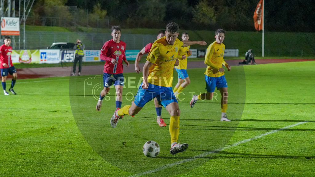 Fußball, Herren, Saison 2025/2026, Regionalliga Nordost, 12. Spieltag, FC Eilenburg vs. FSV 63 Luckenwalde, Freitag 17.10.2025, Ilburgstadion Eilenburg, | Fußball, Herren, Saison 2025/2026, Regionalliga Nordost, 12. Spieltag, FC Eilenburg vs. FSV 63 Luckenwalde, Freitag 17.10.2025, Ilburgstadion Eilenburg, Im Bild: Quentin Seidel (Luckenwalde) - Realisiert mit Pictrs.com