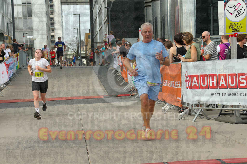 250920_1521_EX1_9040 | Sportfotografie im Rhein-Sieg Kreis, Köln, Bonn, NRW, Rheinland Pfalz, Hessen, etc. Unser Tätigkeitsfeld umfasst den Laufsport vom Volkslauf über den Marathon, Duathlon, Triathon bis zum Ultralauf wie Kölnpfad Ultra oder Schindertrail.