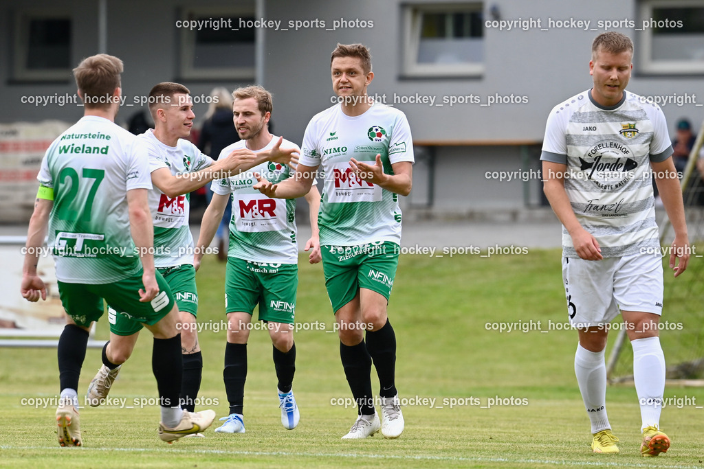ASKÖ Köttmannsdorf vs. SV Feldkirchen 2.6.2023 | Jubel SV Feldkirchen Mannschaft, #15 Alexander Schwaiger, #5 David Tamegger, #9 Martin Hinteregger, #6 Michael Jakopitsch