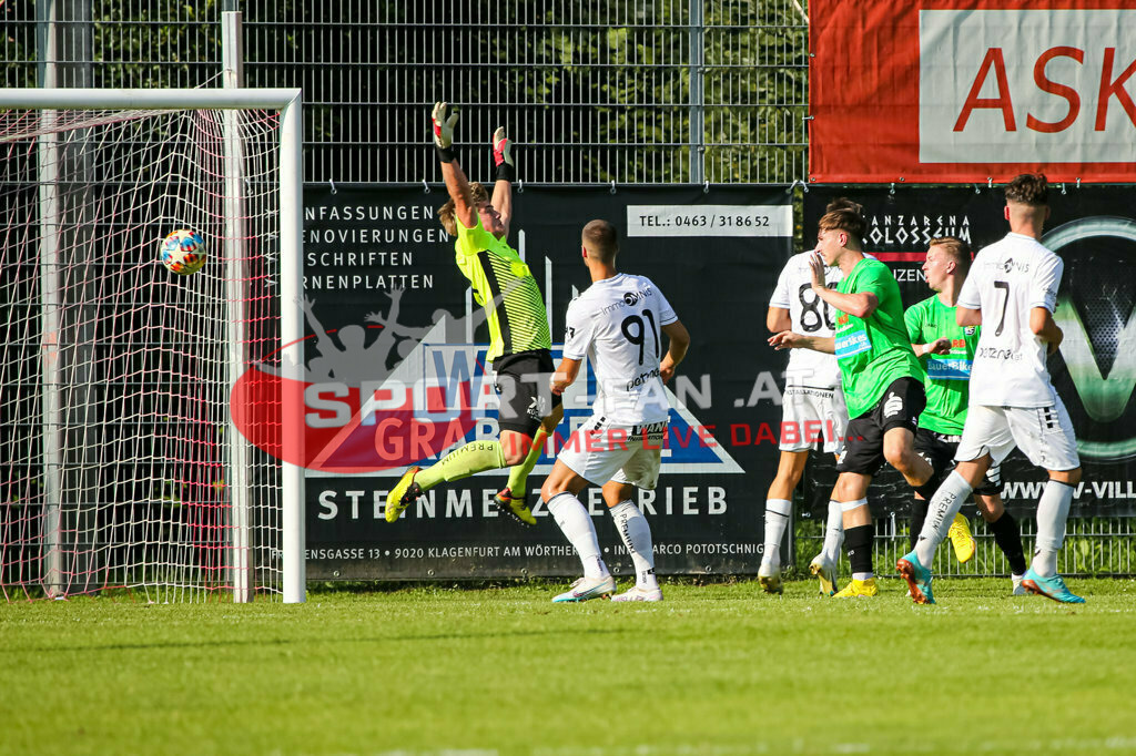 ASK Klagenfurt - SC Weiz 2:3, Kärntner Liga 3. Runde | Alexander Steinlechner (SC Weiz #20) Bernhard Nössler (ASK Klagenfurt #21) Kiril Ristoskov (ASK Klagenfurt #91) Melvin Osmic (ASK Klagenfurt #80) Bohdan Romaniuk (ASK Klagenfurt #7) ASK Klagenfurt - SC Weiz 2:3 am 13.08.2023 in Klagenfurt
(ASK Sportzentrum Fischl), Austria, (Photo by Ernst Krawagner sport-fan.at) - Realisiert mit Pictrs.com