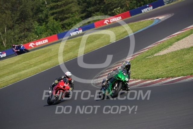 2024_05_24_PBK_12284 | Sportfotografie; SlowMotion; Video; Rennstrecke; Hafeneger; Speer; Racing; RSE; BMW; CBO; Trackday; Motorsportarena; Hockenheimring; Brno; Most; Barcelona; Valencia