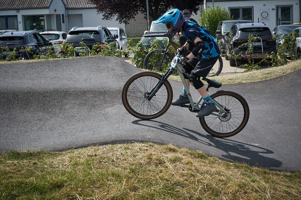 202506251-03 PM25 105@sebastiankopp | German Pumptrack Series - Realisiert mit Pictrs.com