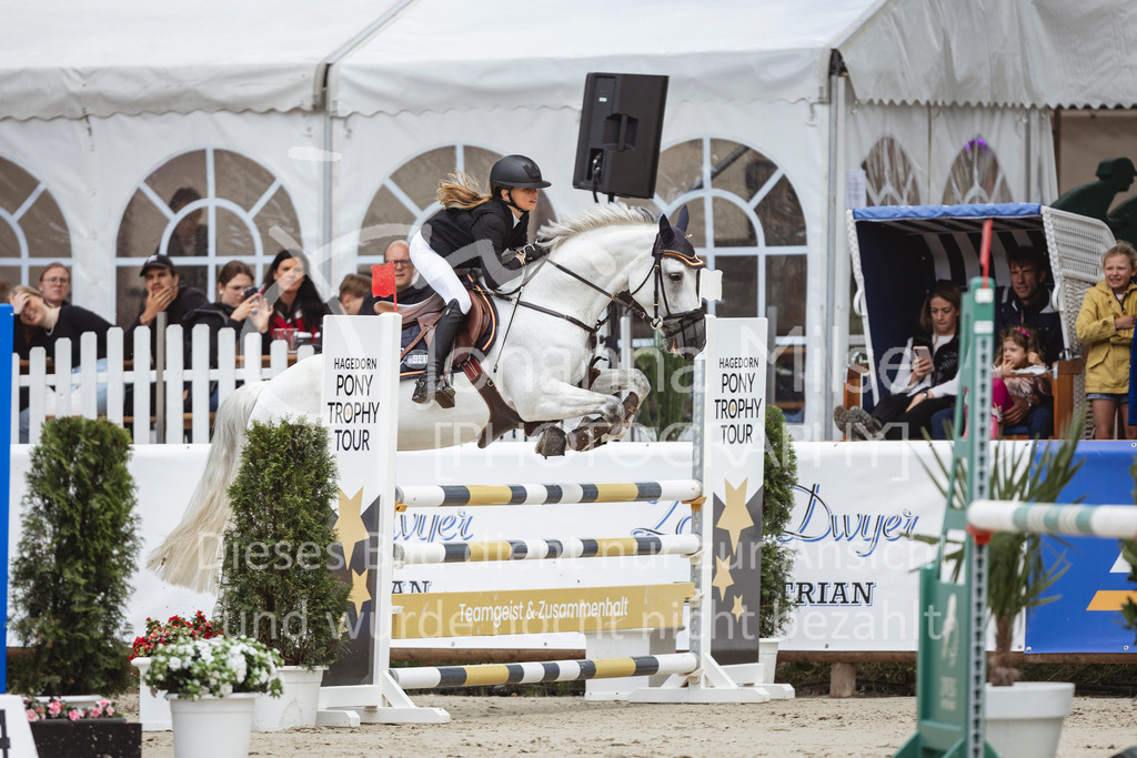 240713_BHO_PonyTrophy-391 | Deine schönsten Turniermomente als professionelle Fotos! Entdecke hochwertige Pferdesport-Fotografie im Online-Shop. Jetzt Fotos finden & bestellen!