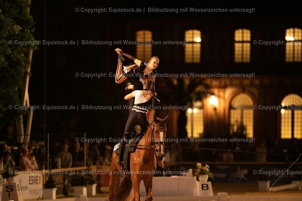 20230527_Voltigieren_NASPA_Flutlicht_1059 | equistock