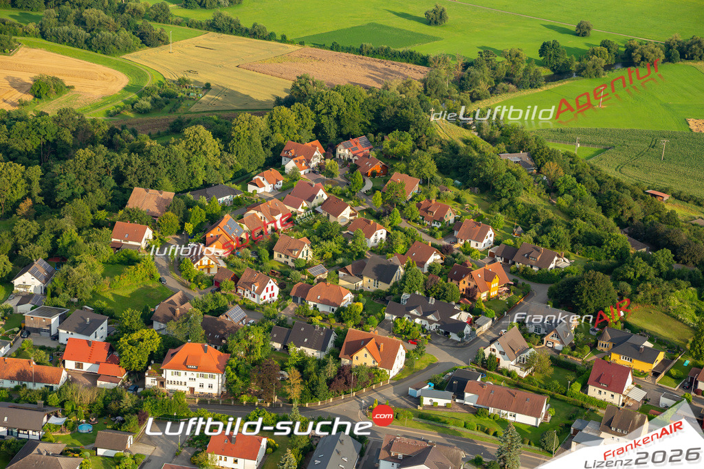 Das Luftbild zeigt :  Marktzeuln - Die Luftaufnahme wurde 2024 vom UL-Flugzeug aus erstellt ( keine Drohne ) - Hochauflösende Luftaufnahme - Für grossformatige Ausdrucke geeignet. Die Geschenkidee !Mit Lizenz und Bildrechte bestellbar