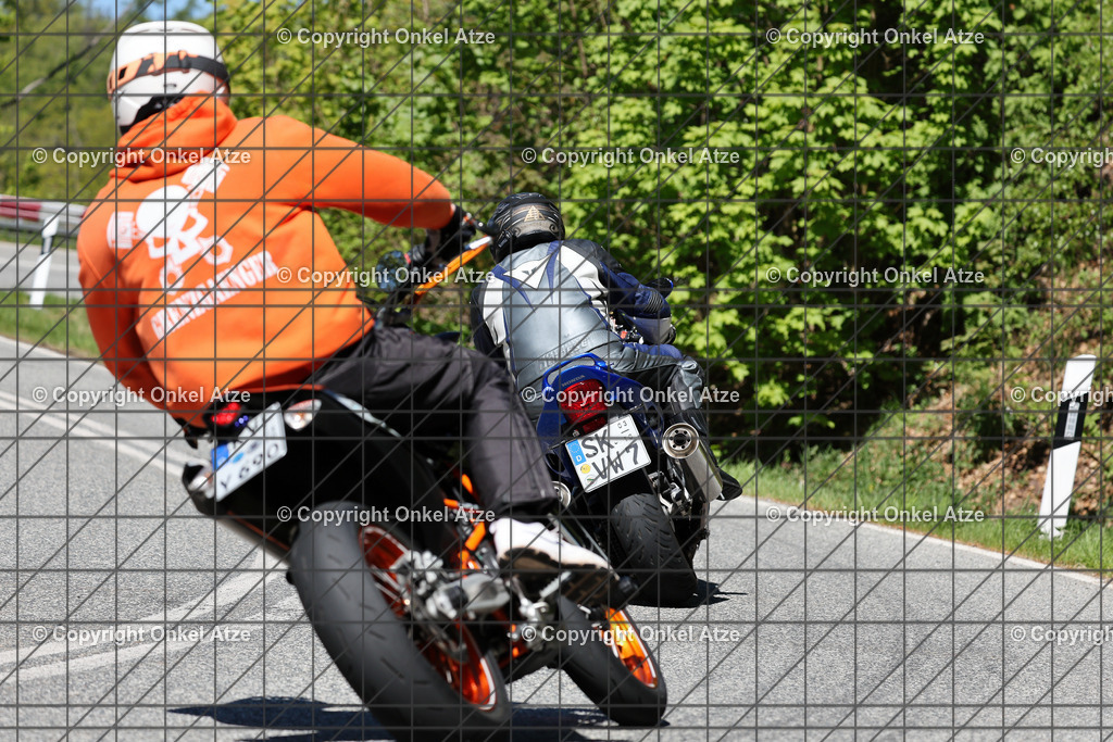 IMG_9599 | Fotograf am Kyffhäuser. Onkel Atze. Kyffhäuser Rennstrecke. Café36. Motorsportfotografie. - Realisiert mit Pictrs.com
