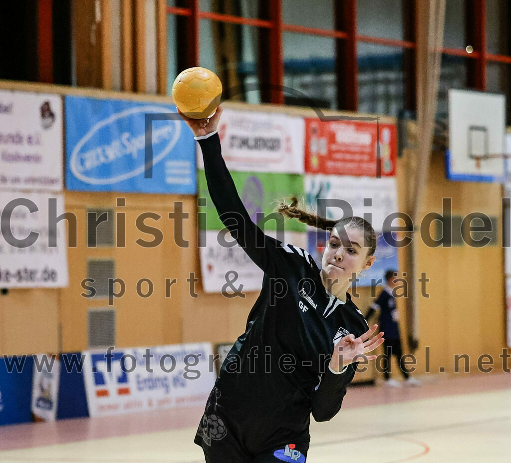 2024-02-03_004_SpVgg_Altenerding_gegen_SpVgg_Erdweg | Erding, Deutschland, 03.02.2024:
Handball, Bezirksoberliga Frauen Altbayern 2023 / 2024, 13. Spieltag, SpVgg Altenerding gegen SpVgg Erdweg, Endergebnis: 25:21

Greta Felbinger (SpVgg Altenerding, #4)

Foto: Christian Riedel / fotografie-riedel.net