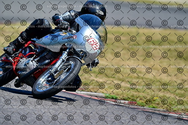 25bc03-1088 | markuskiefer.com - Realisiert mit Pictrs.com