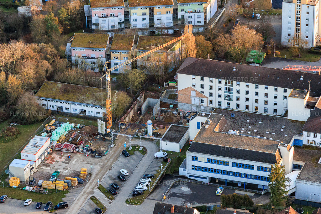 Luftbild: Baustelle zur Erweiterung der Asklepios Südpfalzklinik Kandel in Kandel im Bundesland Rheinland-Pfalz in Deutschland. Foto: IMG_153117.jpg vom 07.02.2026 durch Werner Riehm/FLY-FOTO.deAsklepios Südpfalzklinik Kandel - Asklepios Südpfalzklinik Kandel